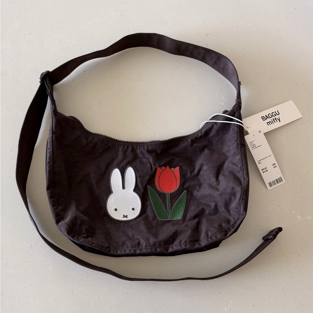 BAGGU x Miffy Tulip Medium Crescent Purse - Dark Brown